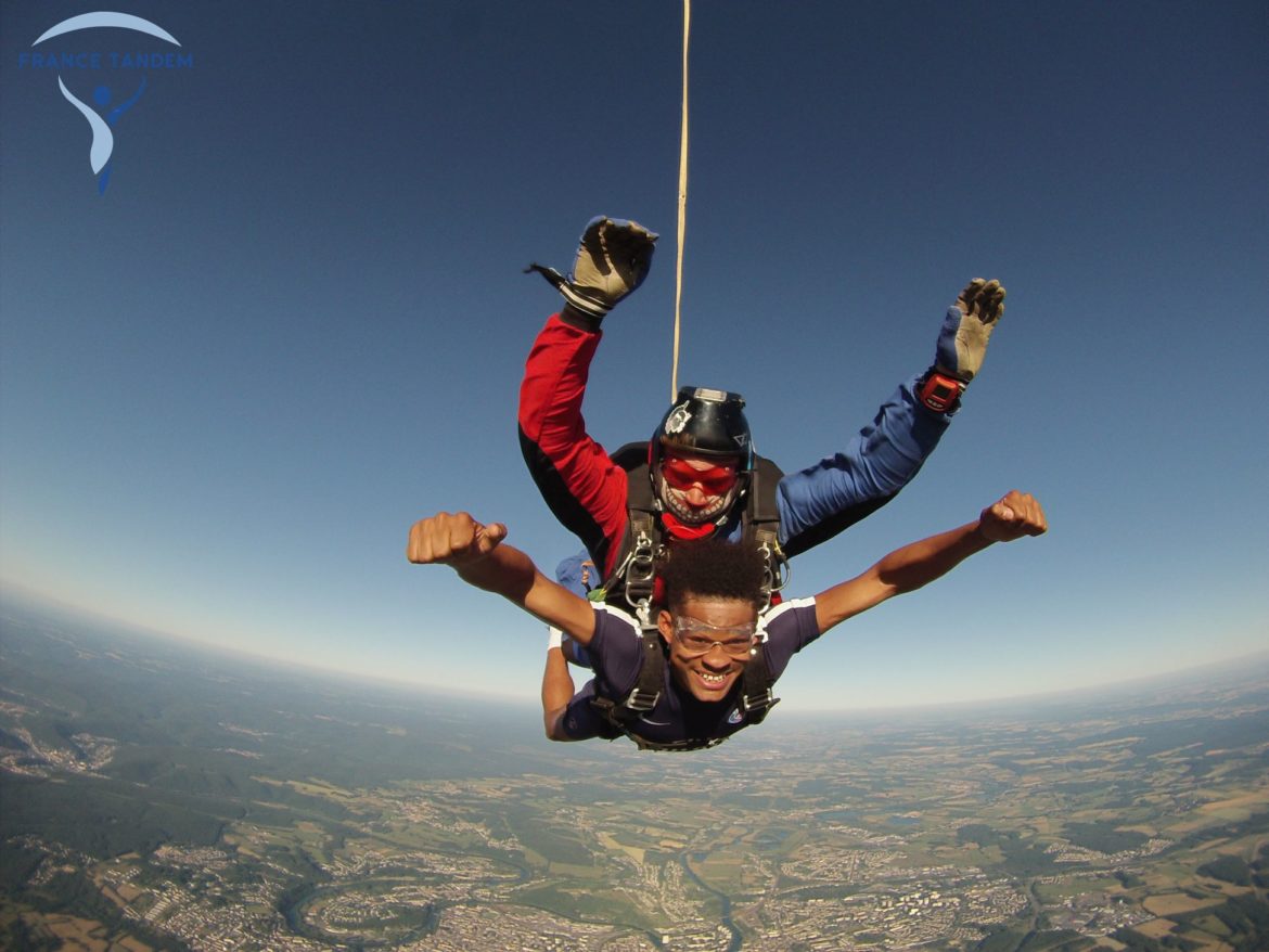 A Quel Age Peut On Faire Du Parachute Ascensionnel